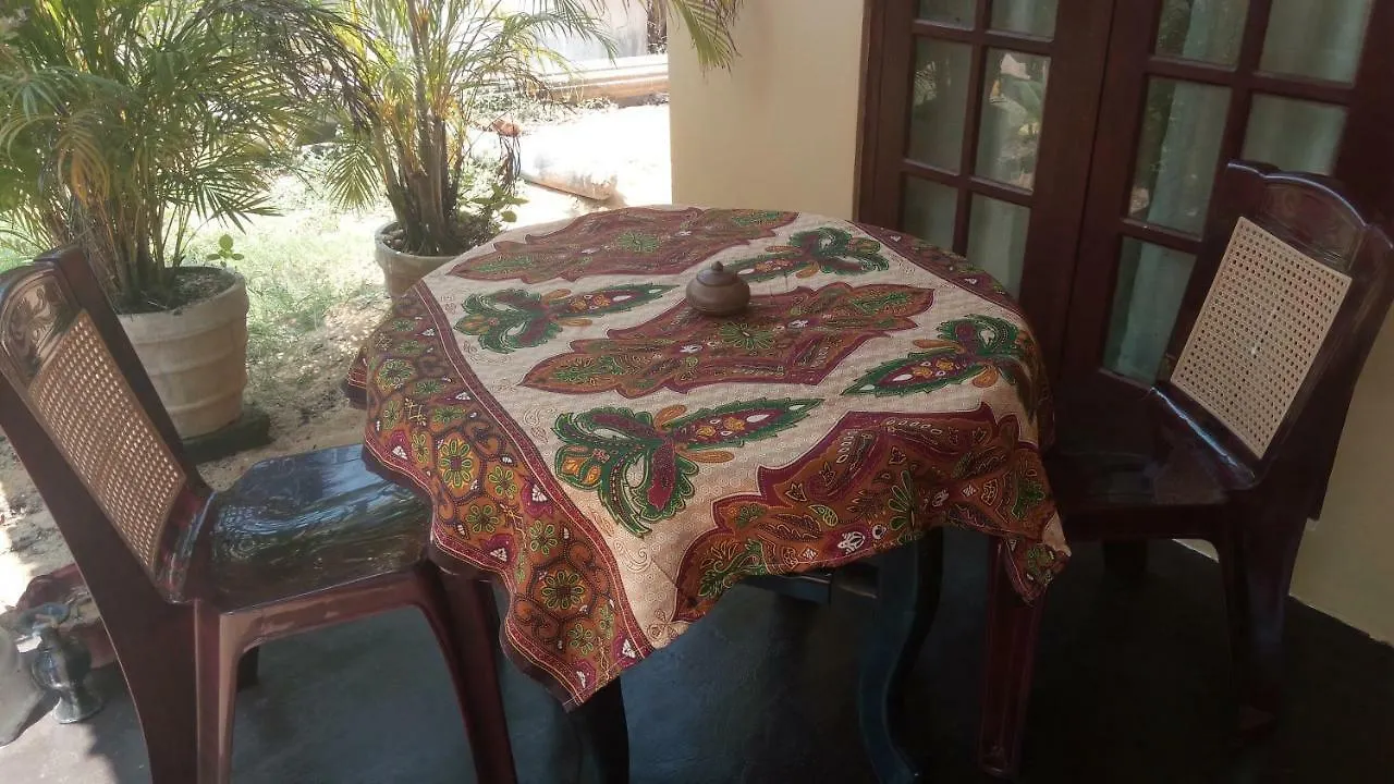 Bed & Breakfast Sampathaa Residence Negombo